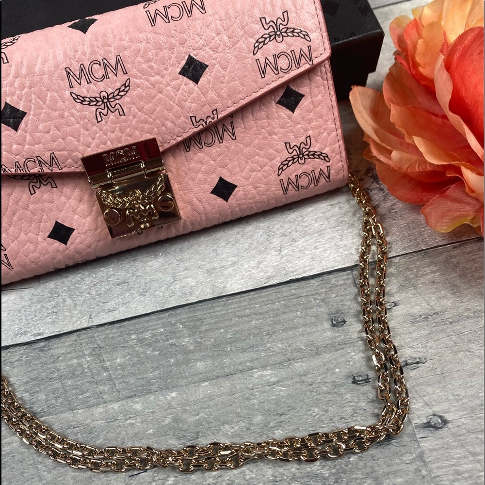 MCM Patricia Crossbody wallet viseto pink purse - Picture 2 of 8